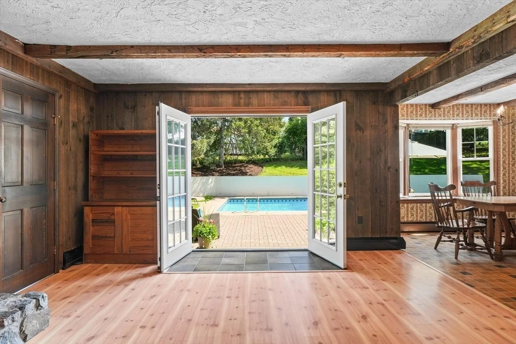 Photo of 85 Rosewood Dr