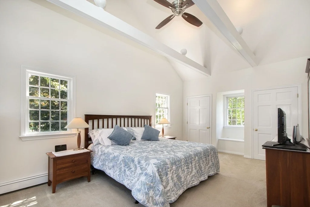 Photo of 39 Ledgewood Dr