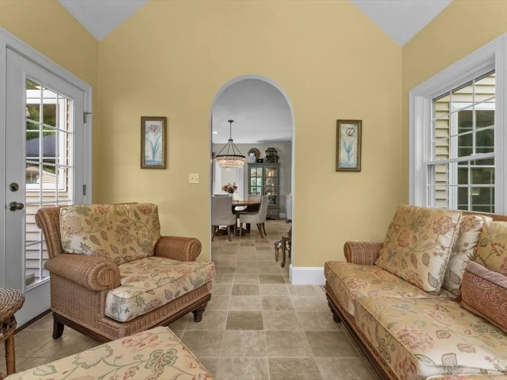 Photo of 35 Oxbow Dr