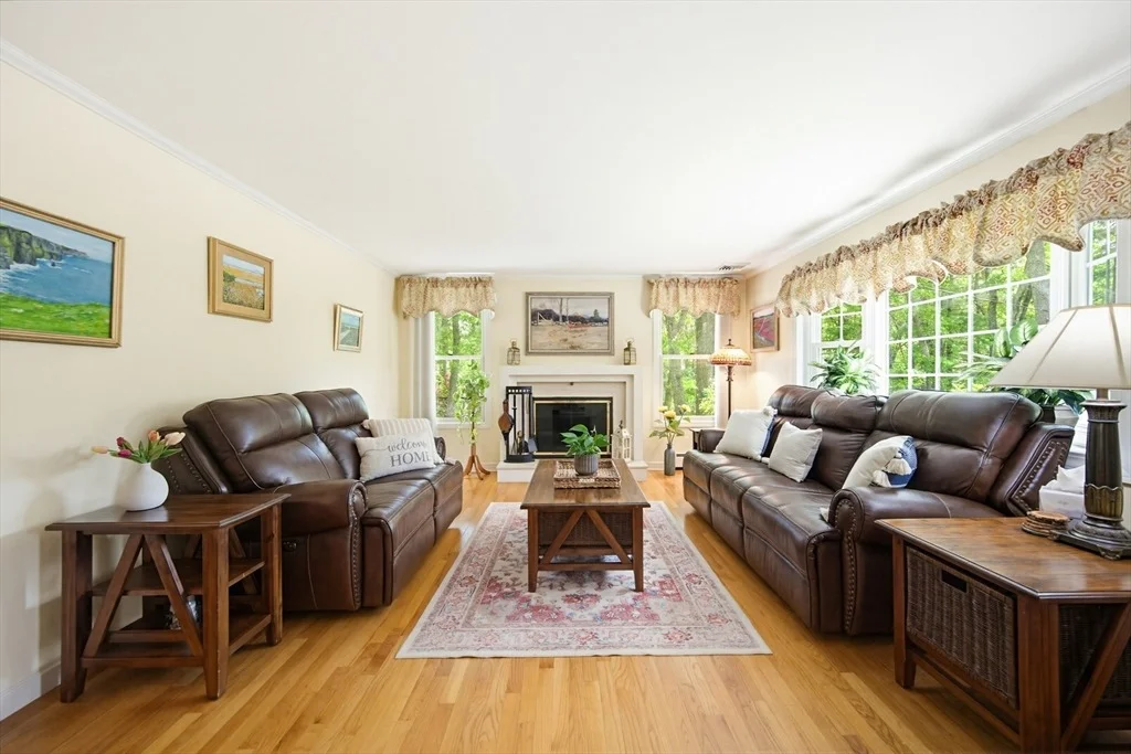 Photo of 77 Oxbow Dr
