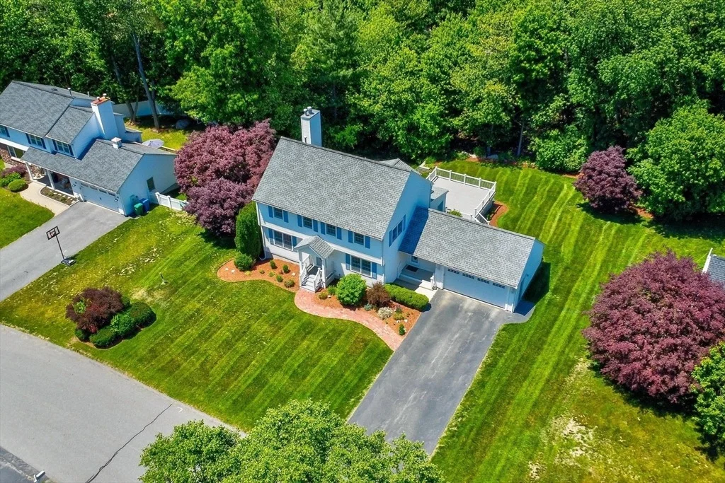 Photo of 11 Thornton Dr