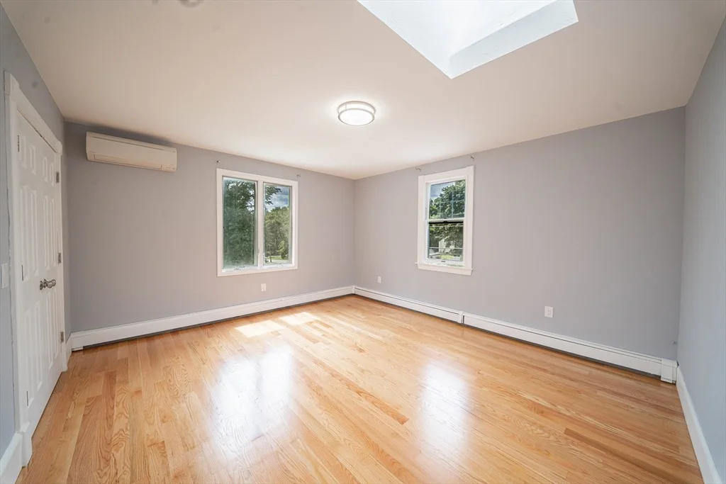 Photo of 34 Dewey Ave
