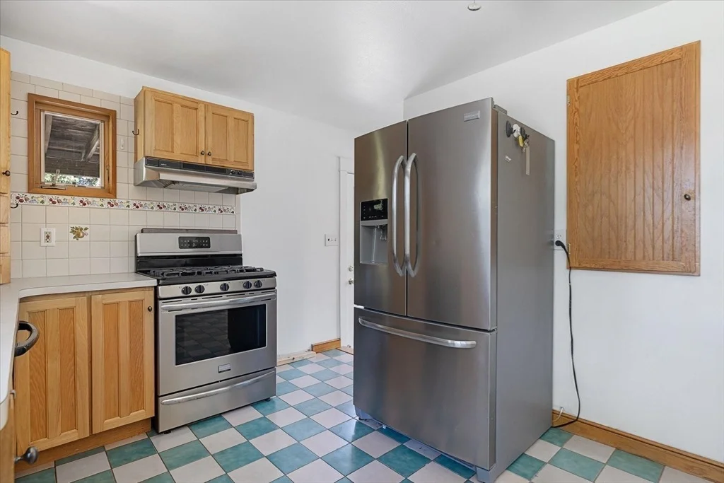Photo of 32 Bayberry