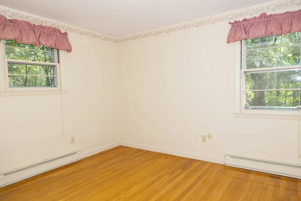 Photo of 35 Carleton Rd