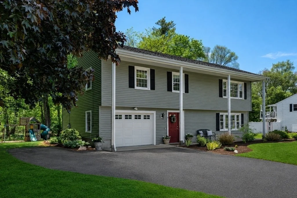 Photo of 11 Longmeadow Road