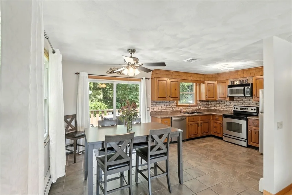 Photo of 9 Heritage Cir