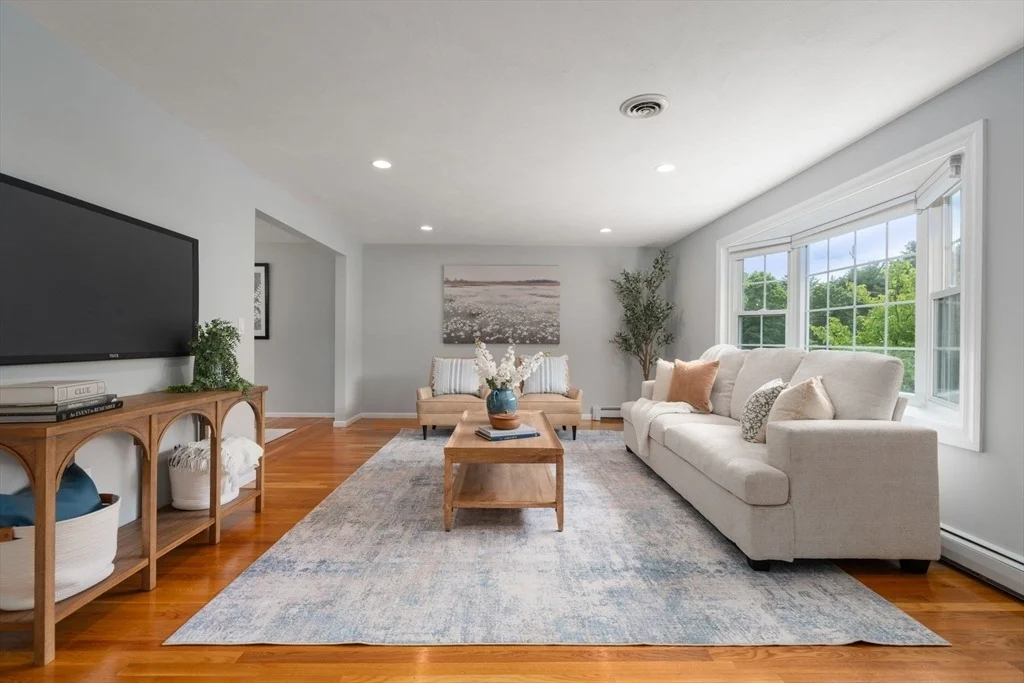 Photo of 11 Foxhill Rd
