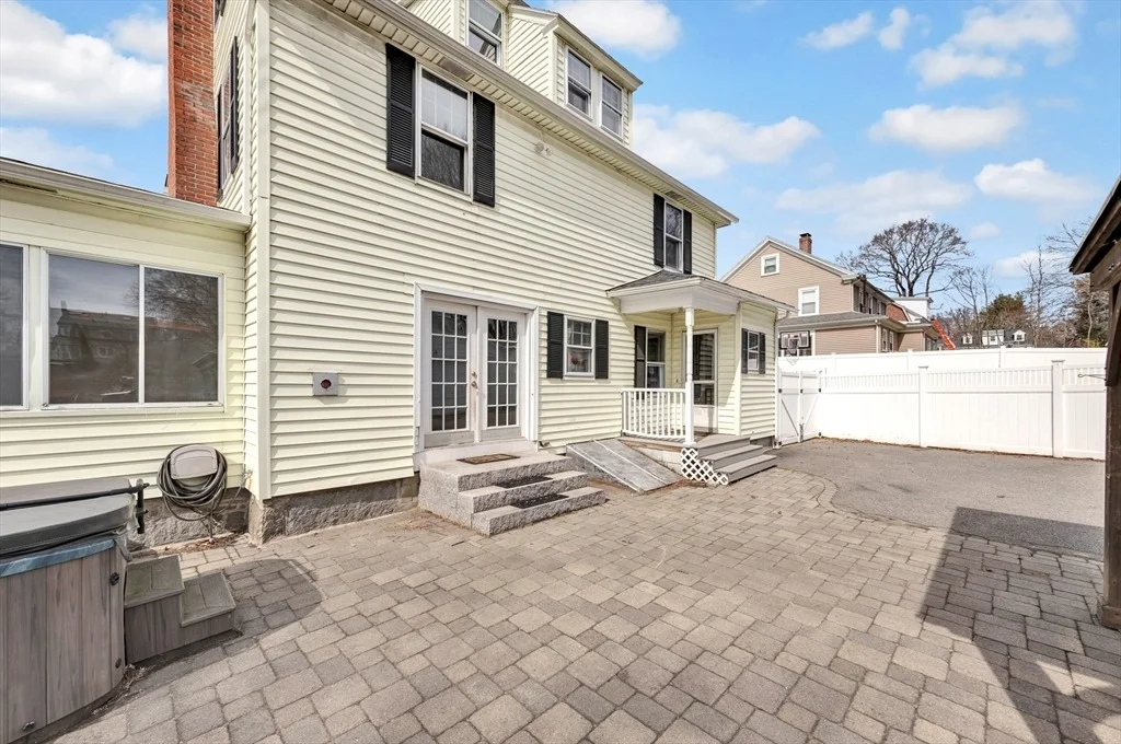 Photo of 44 Douglas Rd