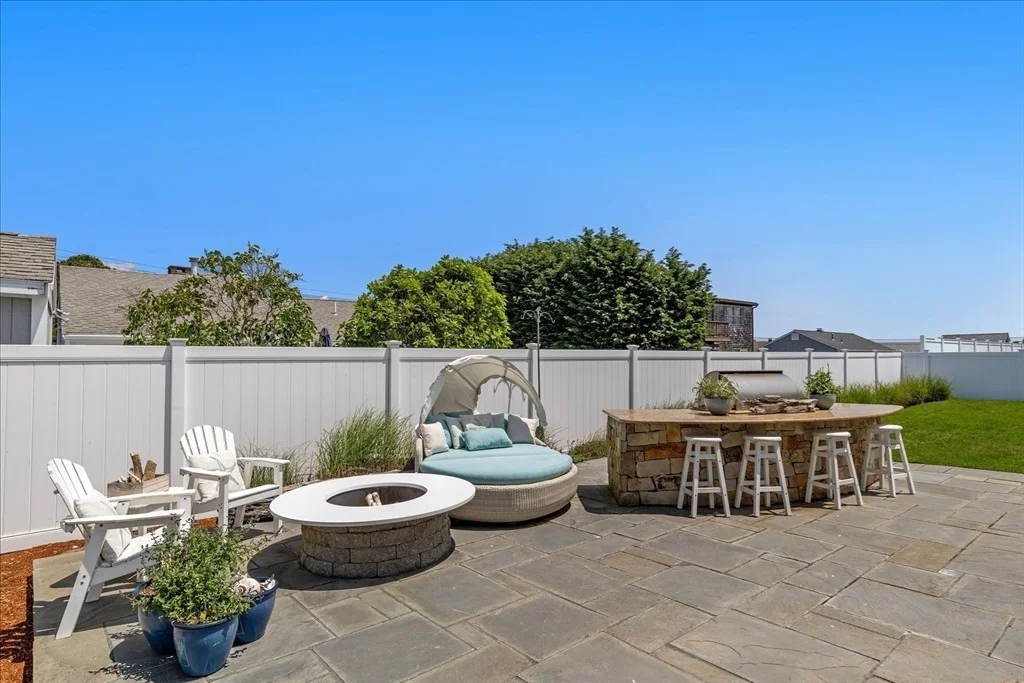 Photo of 16 Beach View Rd