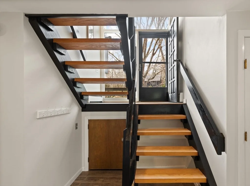 Photo of 16 Ledgewood Road