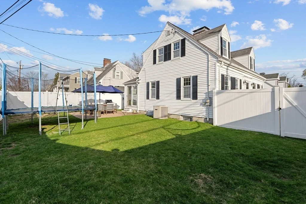 Photo of 5 Putnam Rd