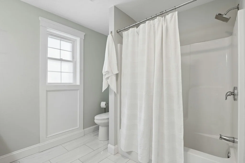 Photo of 129 Derby St