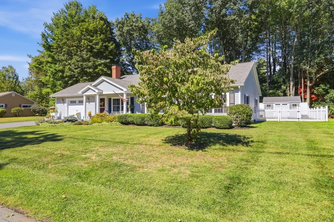Photo of 33 Westwind Rd.