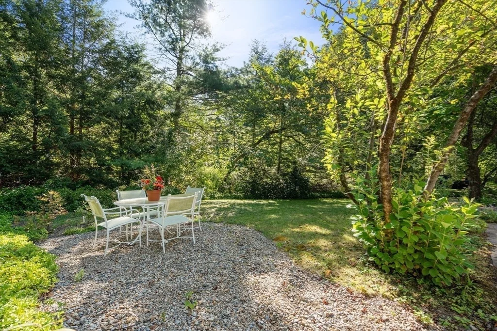 Photo of 14 Tanbark Rd