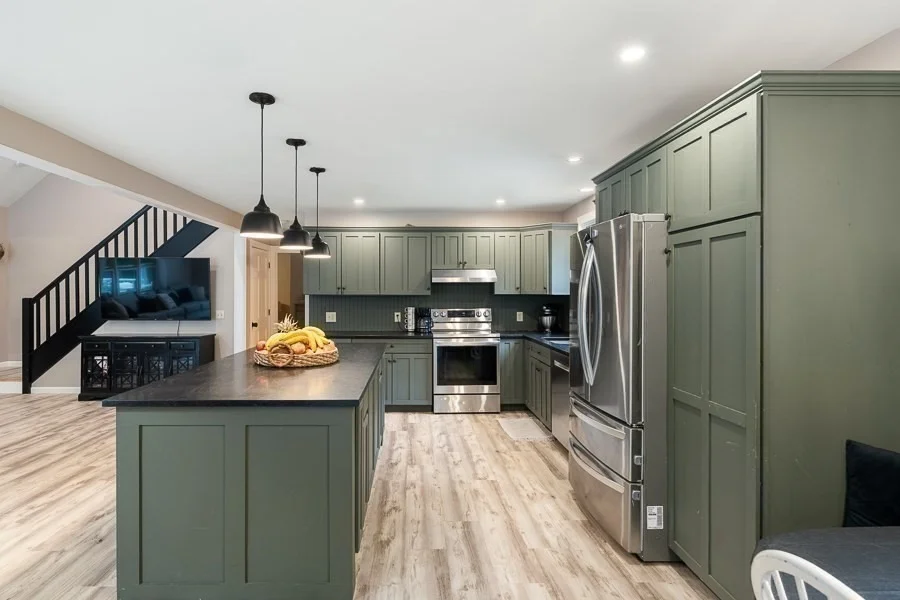 Photo of 115 River Rd