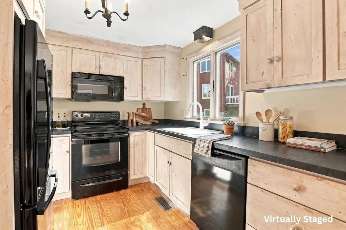 Photo of 679-A Burncoat Street