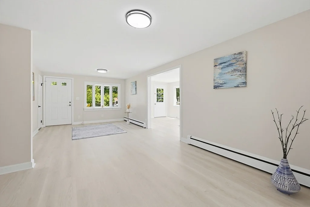 Photo of 6 Almond Dr