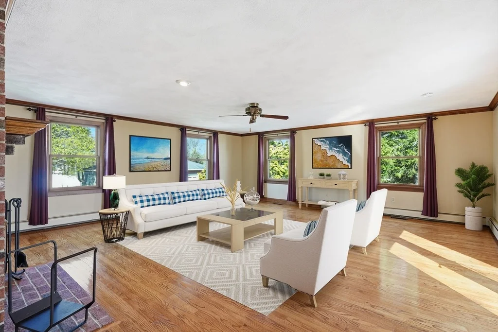Photo of 10 Oxbow Rd