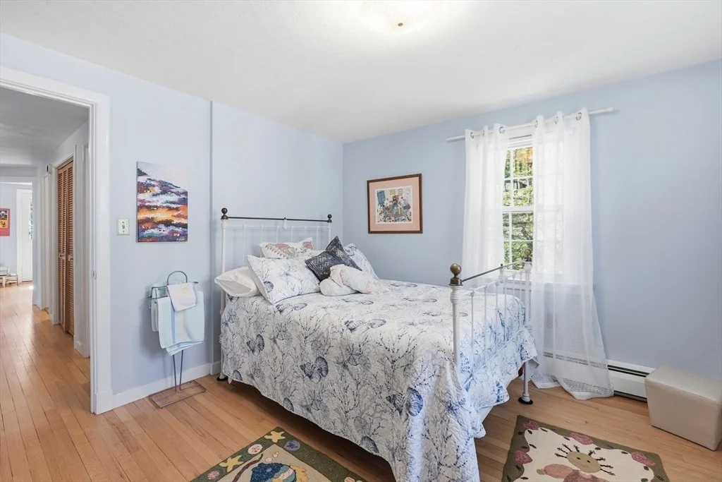 Photo of 11 Drury Ln