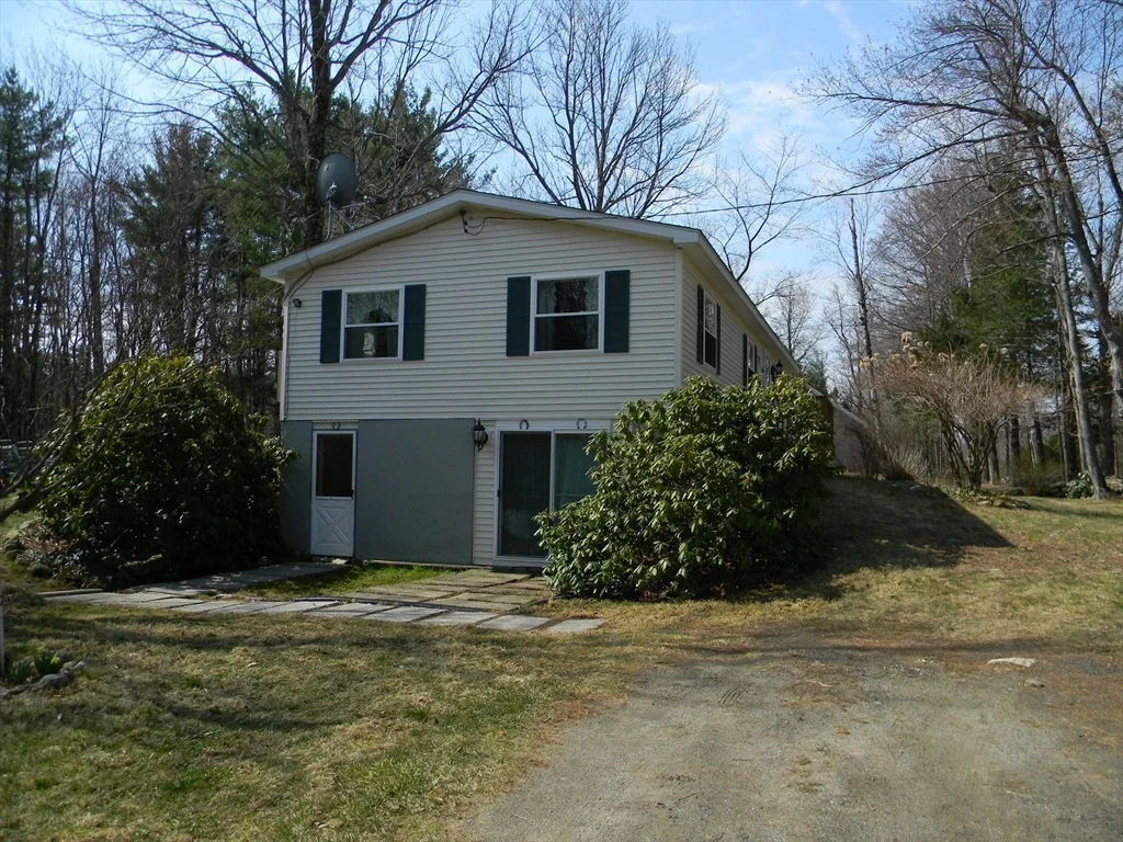 Photo of 1100 Main St