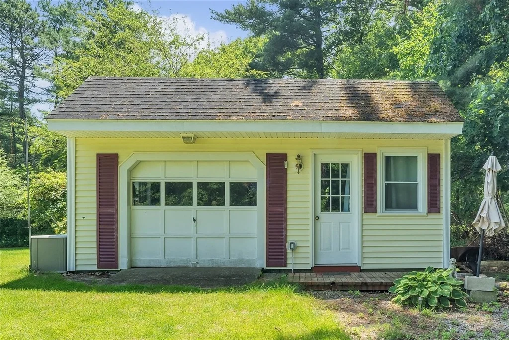 Photo of 33 Dean St.