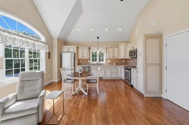 Photo of 7 Ballard Rd