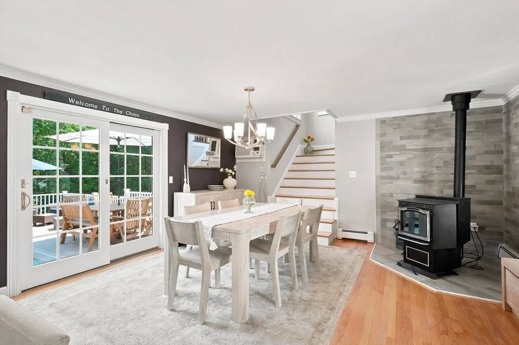 Photo of 67 Surrey Dr