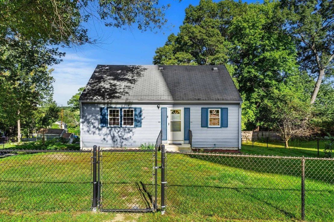 Photo of 35 Cedar Rd