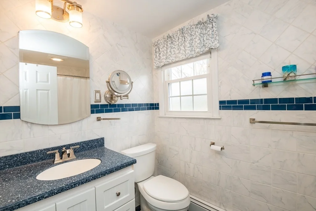Photo of 189 West Shore Dr