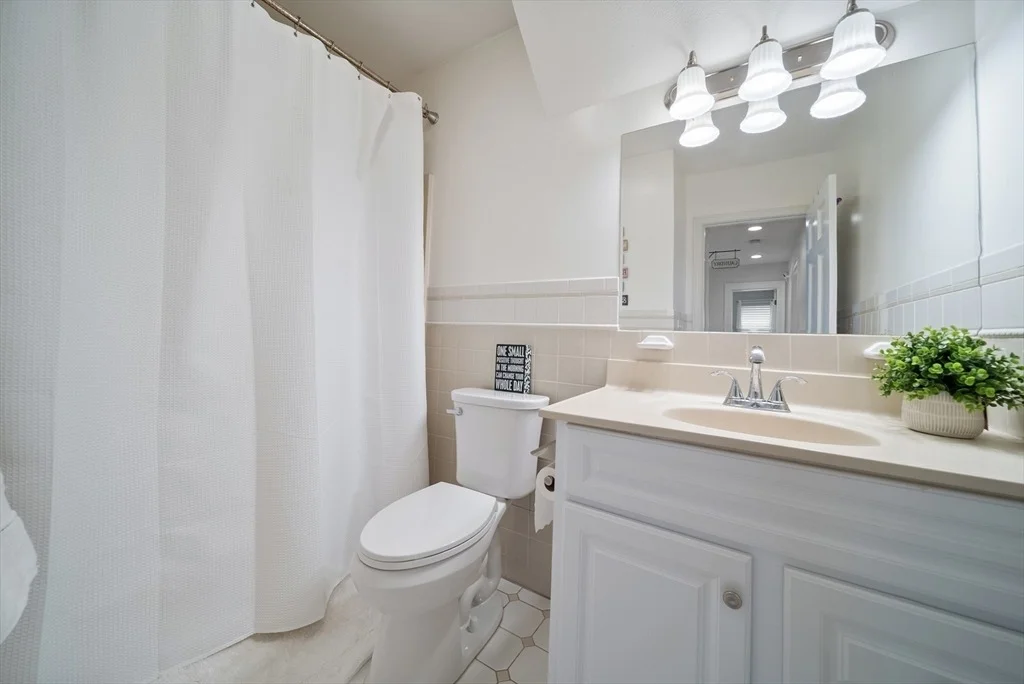 Photo of 87 Hammersmith Dr
