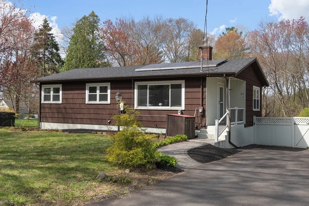 Photo of 21 Warren Rd