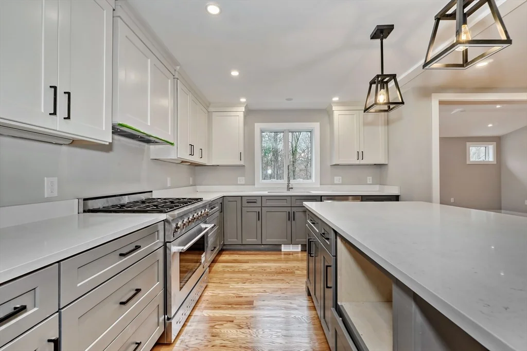 Photo of 111 Cedar St