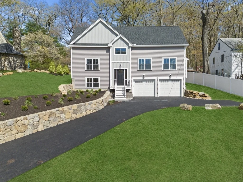Photo of 301 Maple