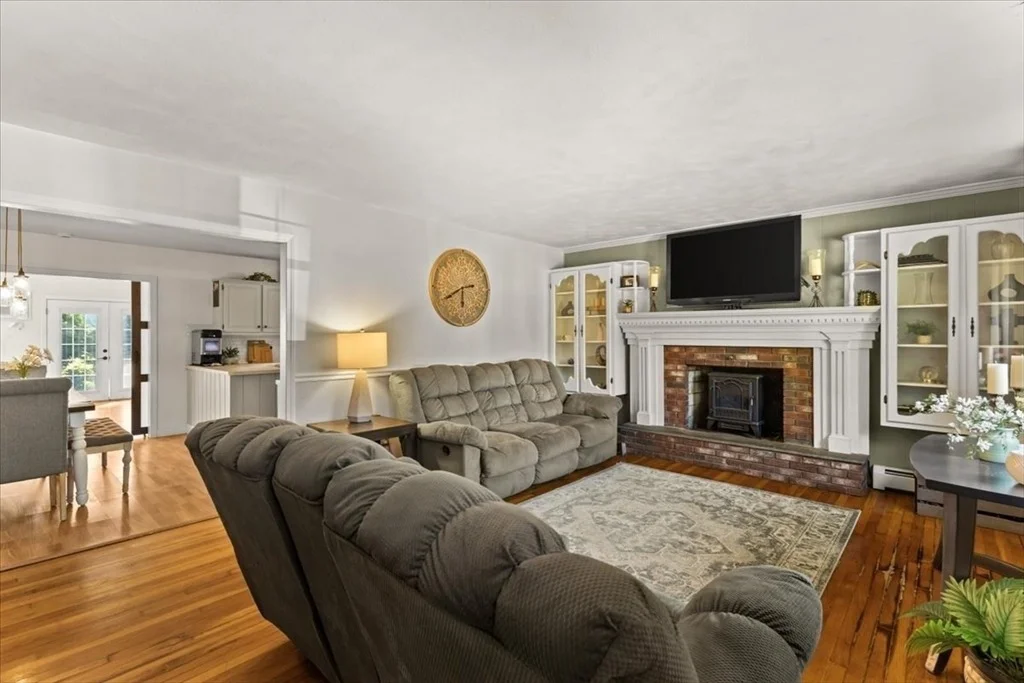 Photo of 16 Green Meadow Dr