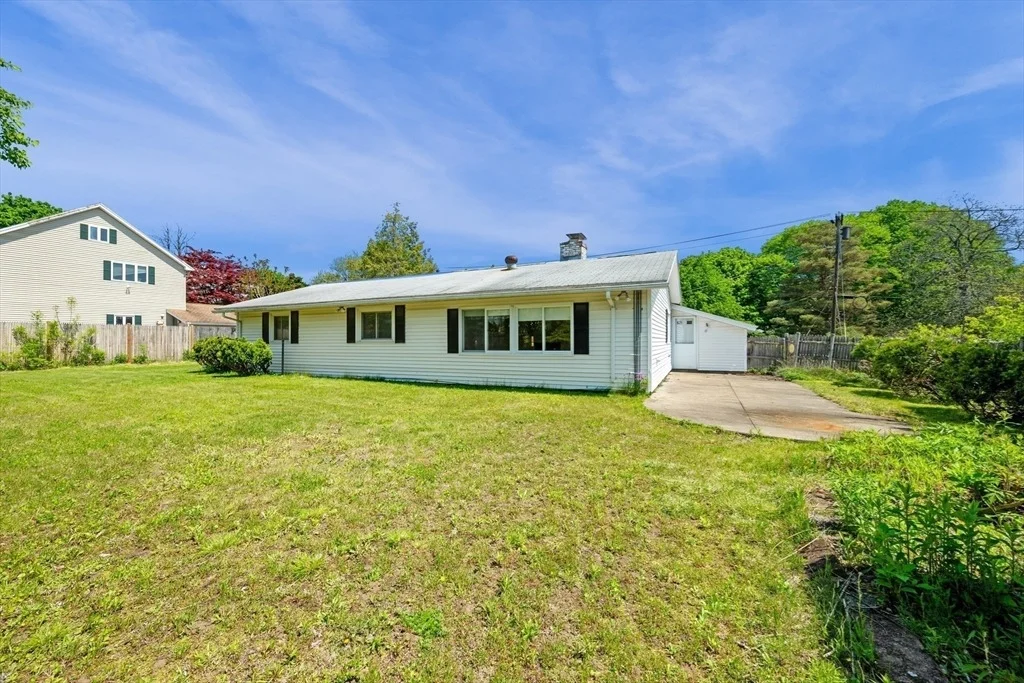 Photo of 64 Amherst Rd