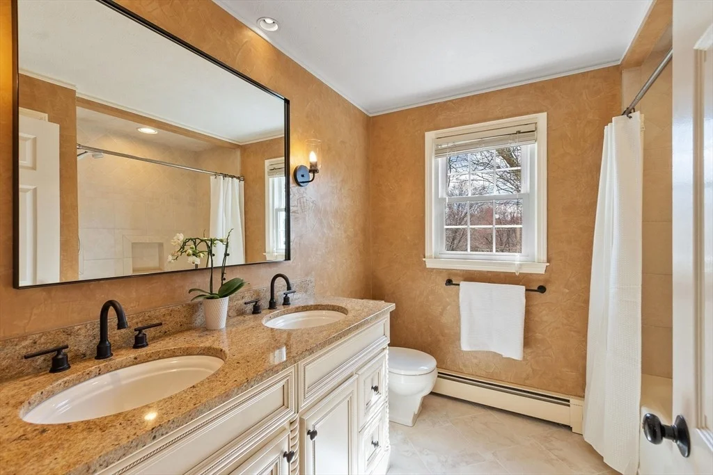 Photo of 18 Robert Rd