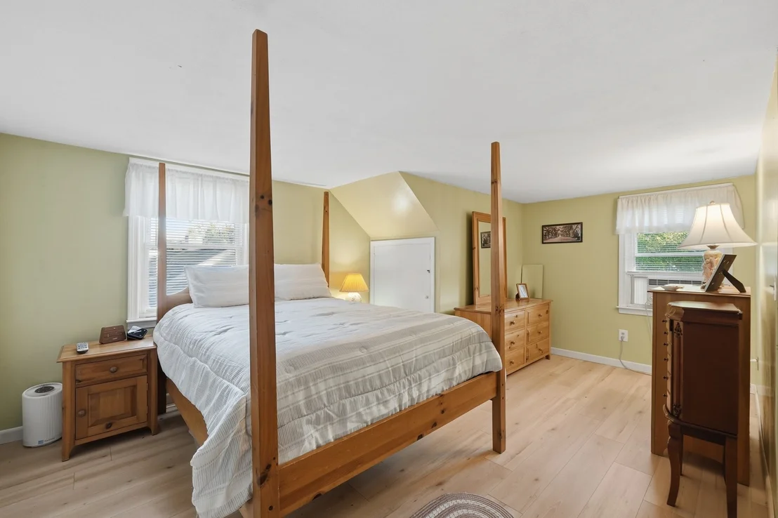Photo of 57 Parkview St