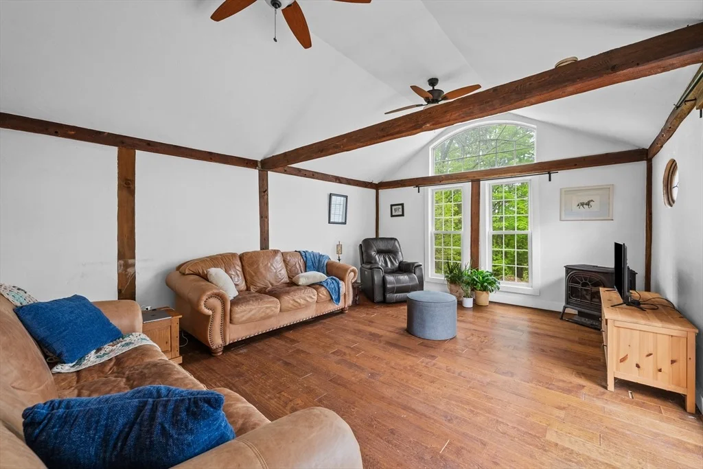 Photo of 10 Maple