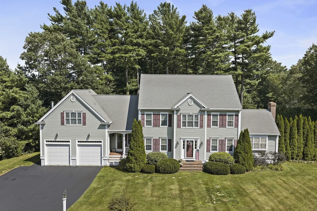 Photo of 49 Lantern Ln