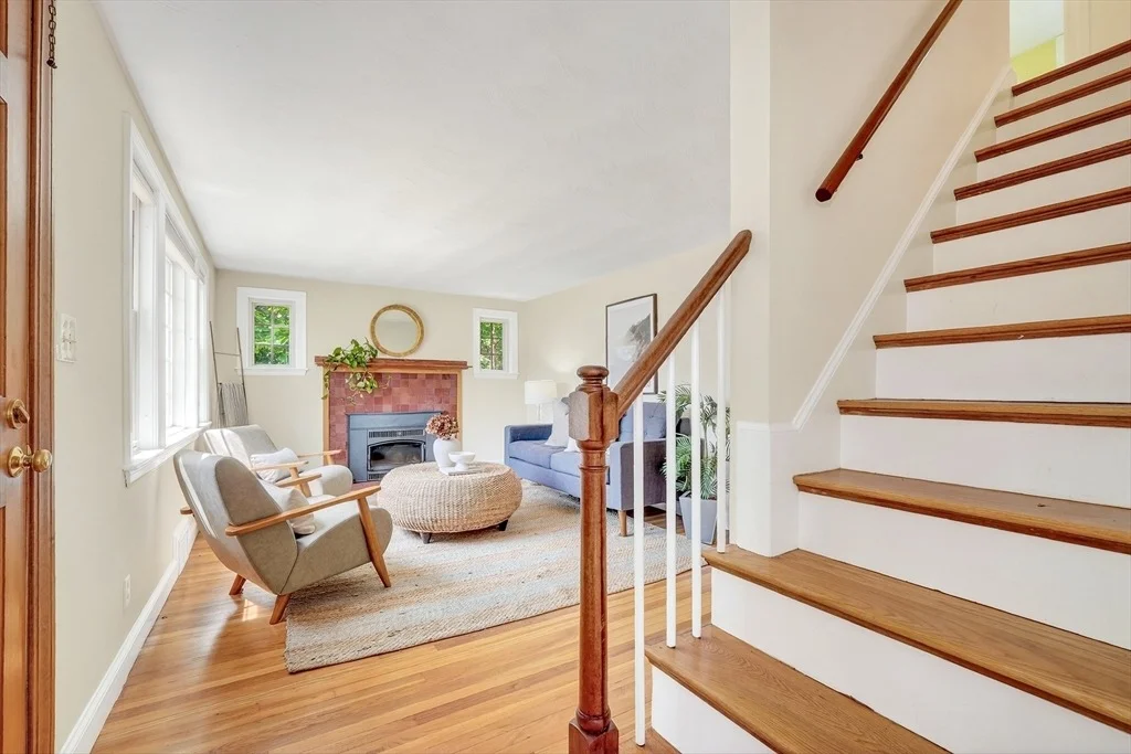 Photo of 7 Pine Hill Rd