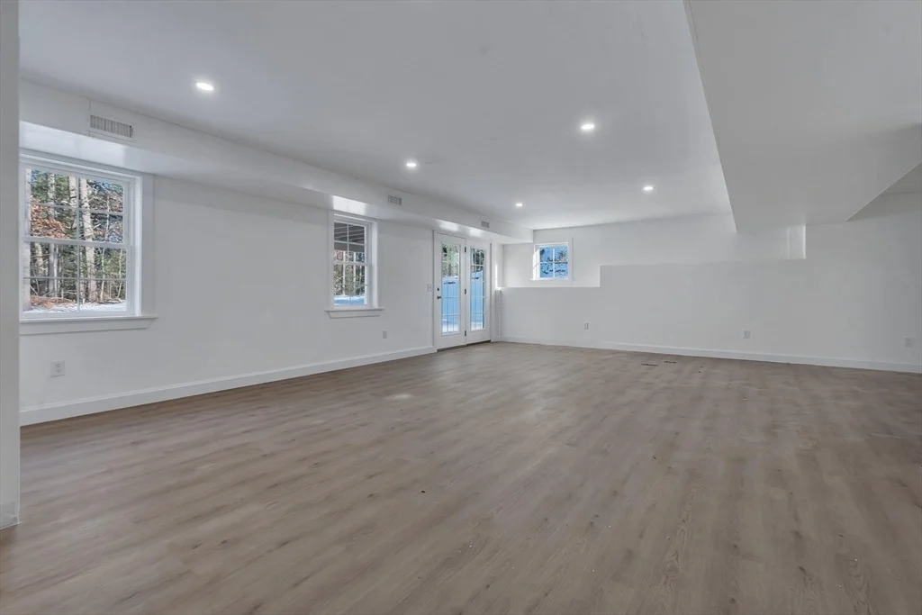 Photo of 25 Columbine Rd