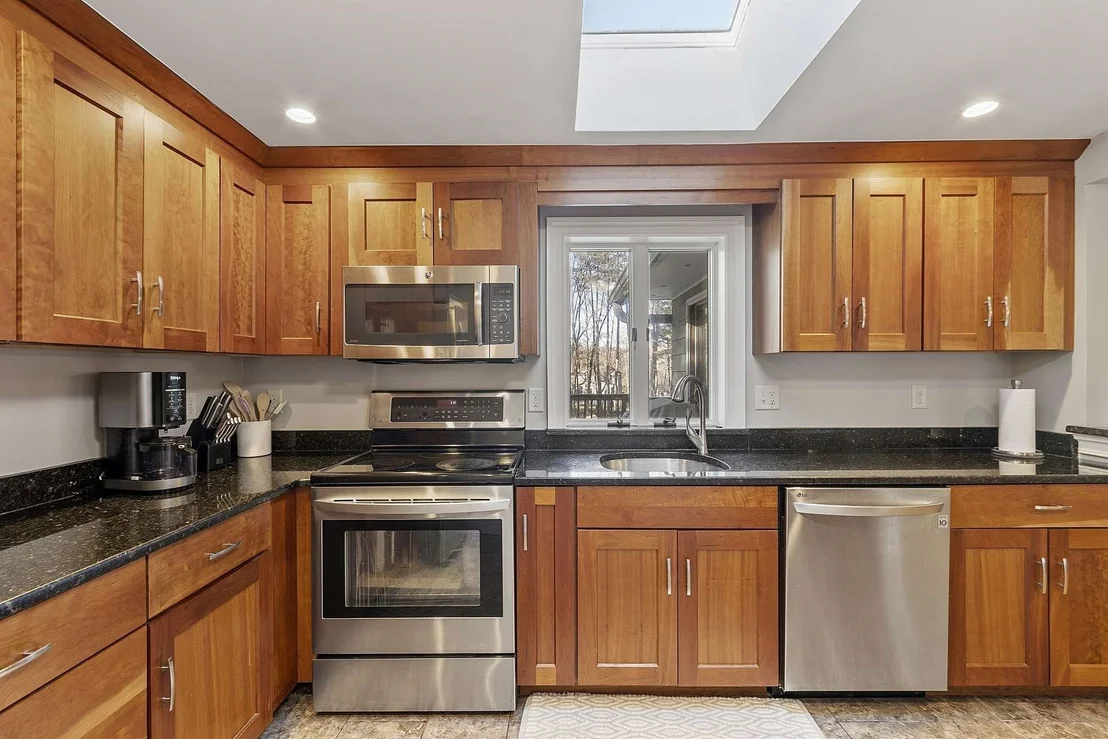 Photo of 30 Mohawk Dr