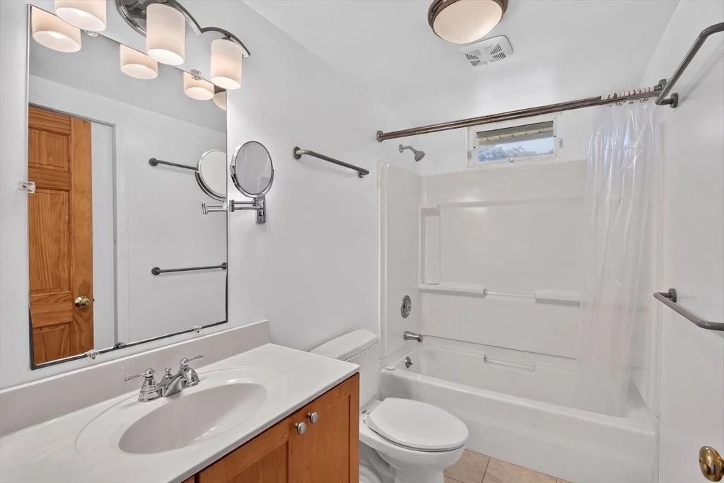 Photo of 7 Gull Ln