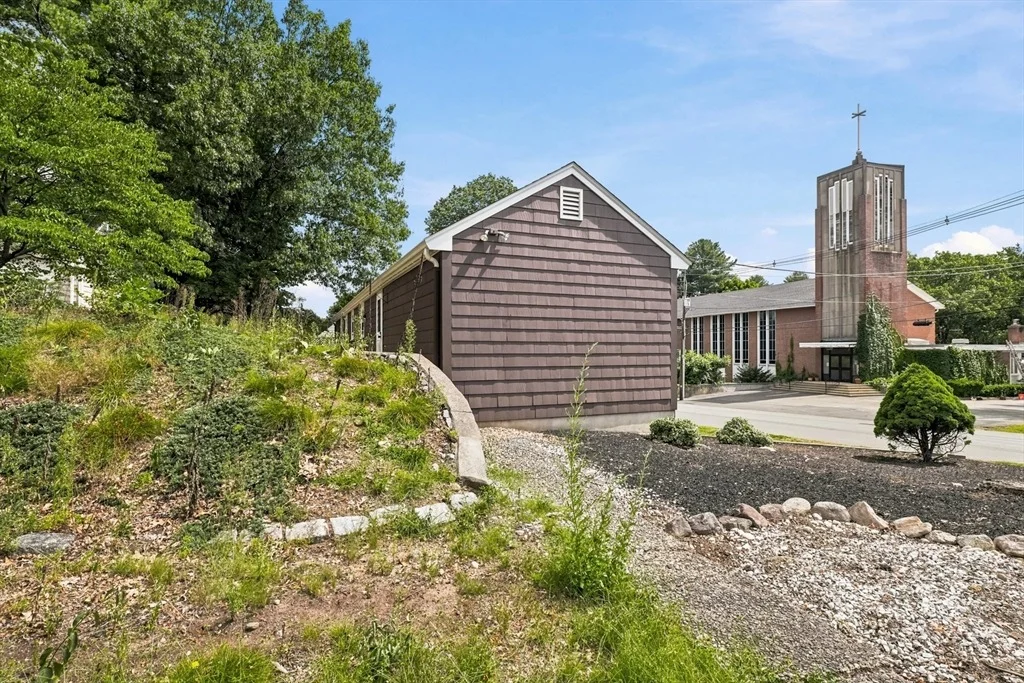 Photo of 11 Lansing Road
