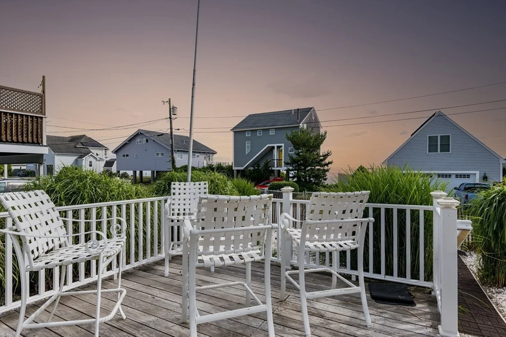Photo of 54 Bayview Ave