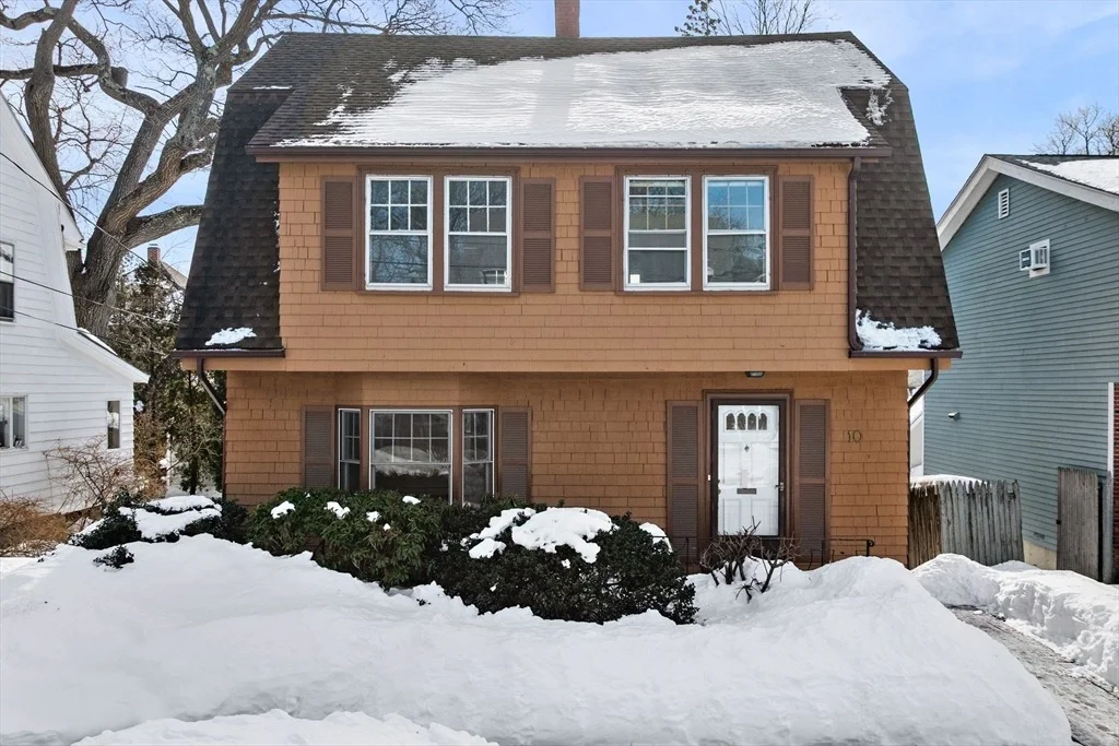 Photo of 10 Arbutus Road