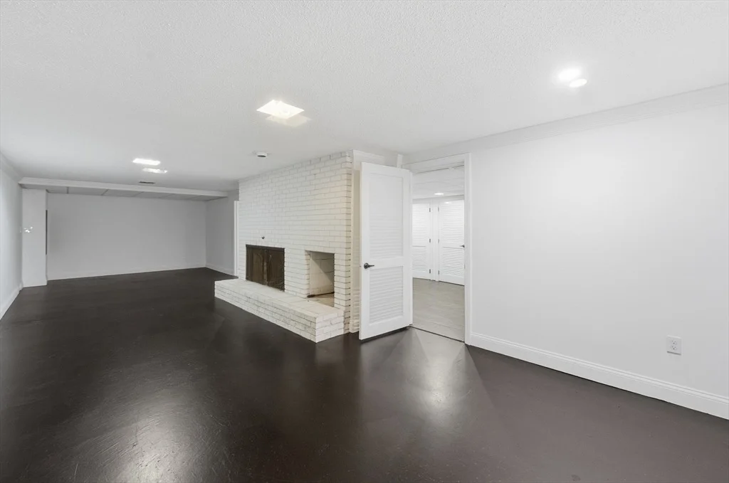 Photo of 1310 Mammoth Rd