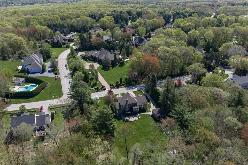 Photo of 11 Bridle Dr