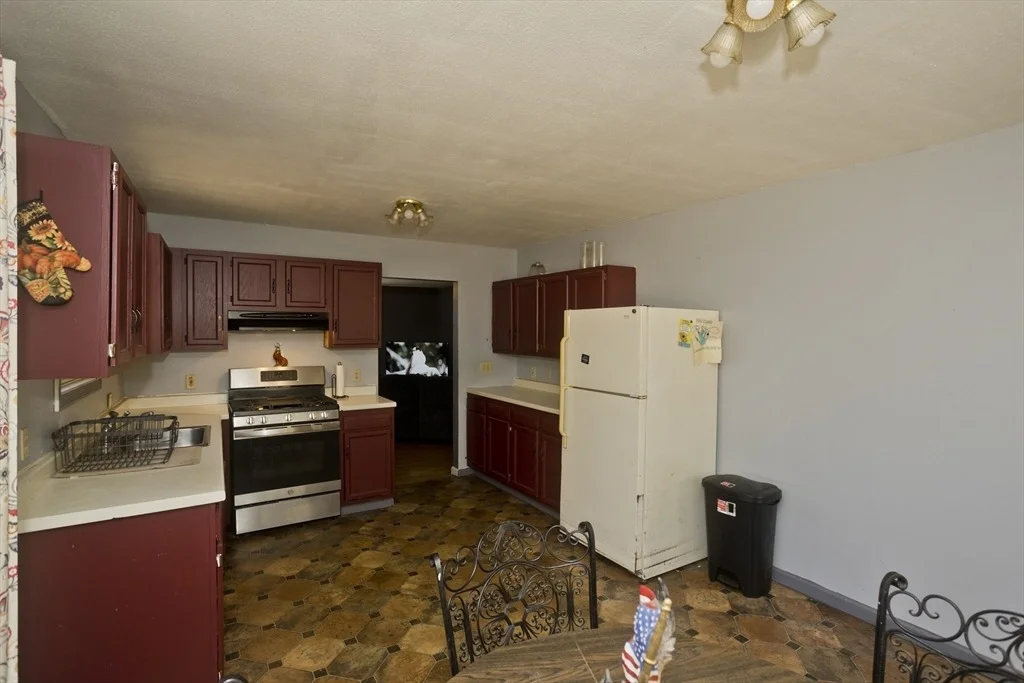Photo of 300 Middlefield