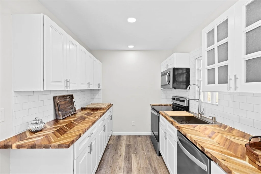 Photo of 107 Tea Rock Lane